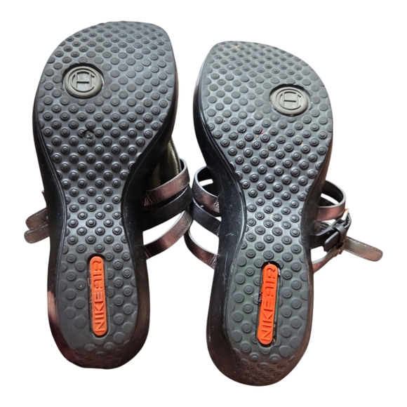 Cole Haan/ Nike Air Women's Silver and Black Sandals Size 7 - Picture 6 of 7